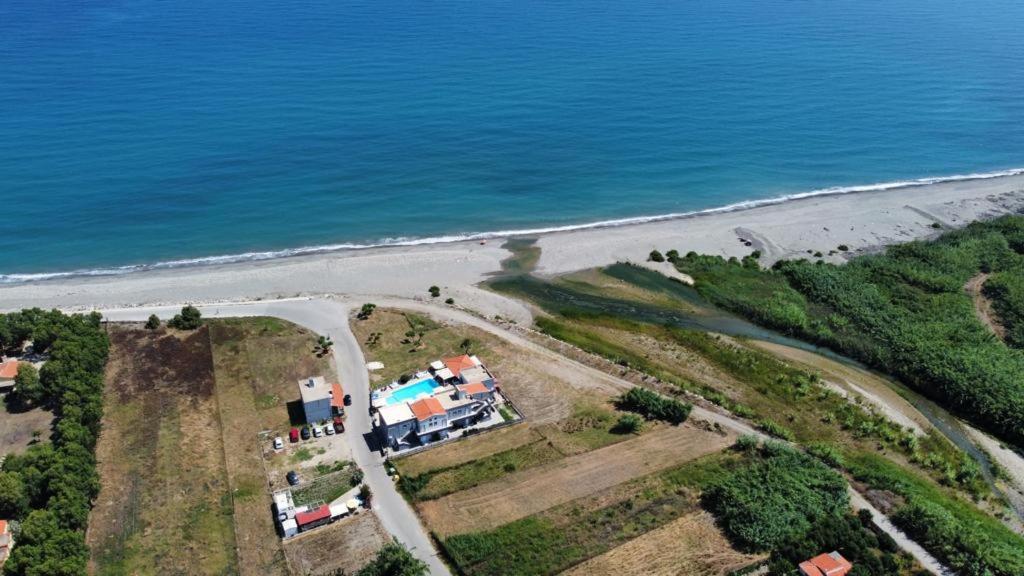 Haridimos Apartments Ταυρωνίτης Εξωτερικό φωτογραφία